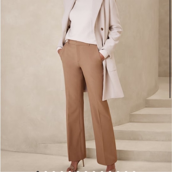 Banana Republic Pants - Banana Republic Sculpted Stretch Pants Camel NWT Size 8 Petite